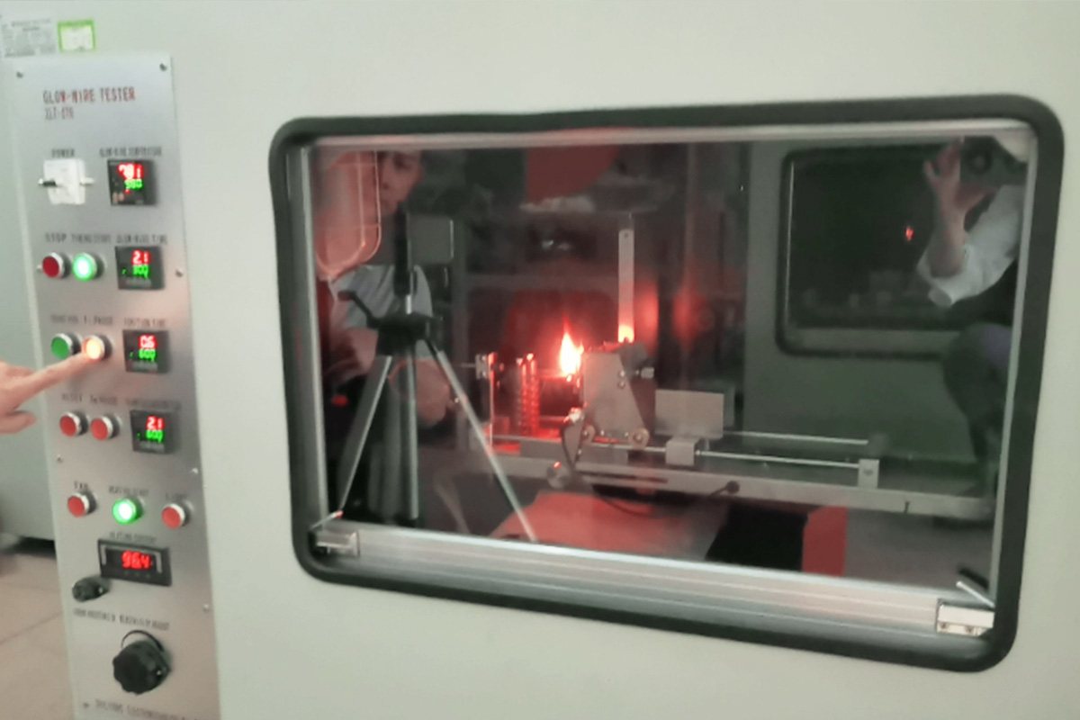 Testiranje nevarnosti požara za trdne električne izolacijske materiale
